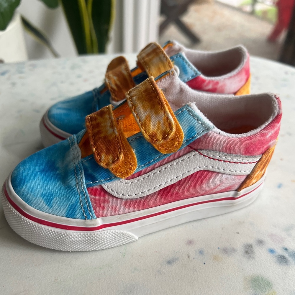 Vans Tie Die Toddler Velcro Shoes size 6.